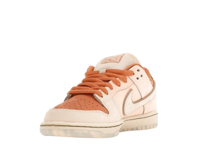 Nike SB Dunk Low Trocadéro Gardens